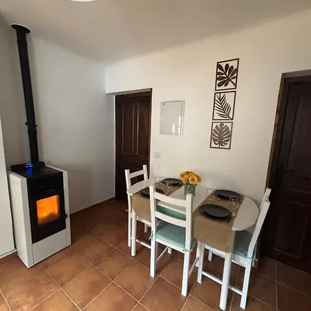 El Castano Apartment